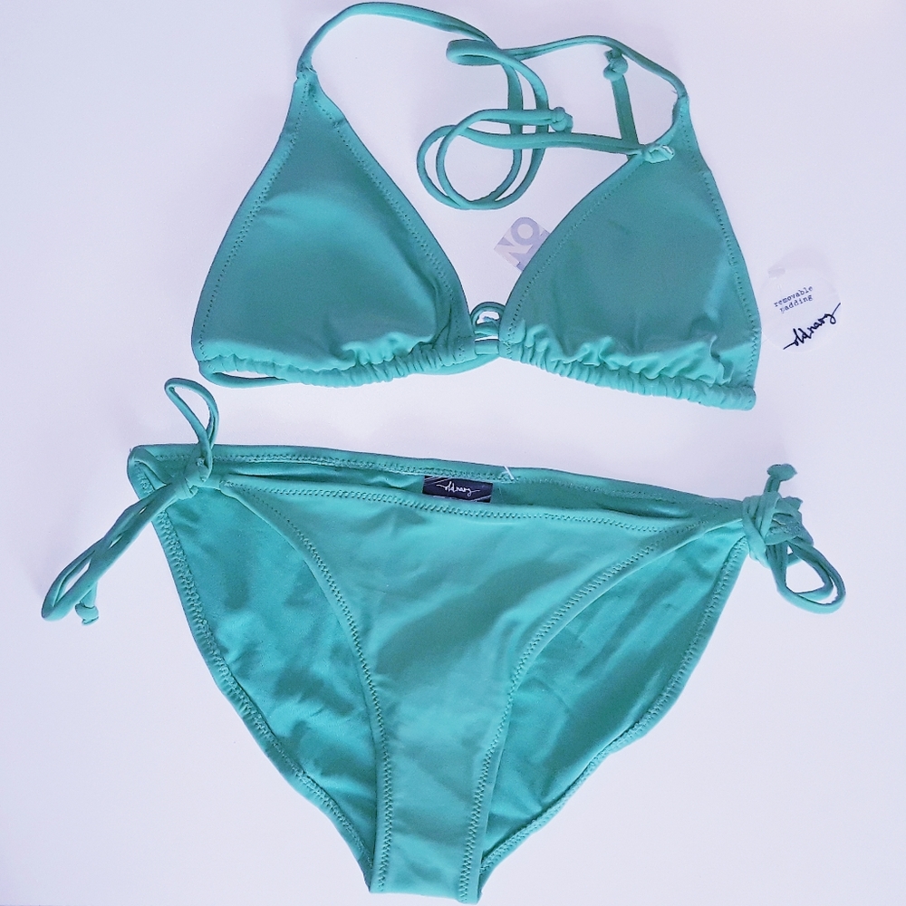Green Bikini